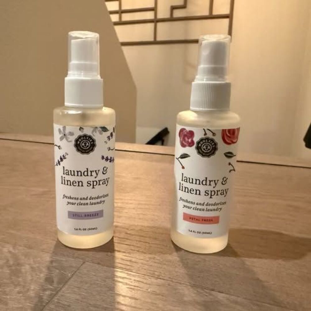 New Woolzies Essential Oil Laundry Spray (2-Pack) Petal Fresh & Still Breeze